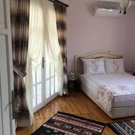 Kilim Butik Проживание в семье Алачати